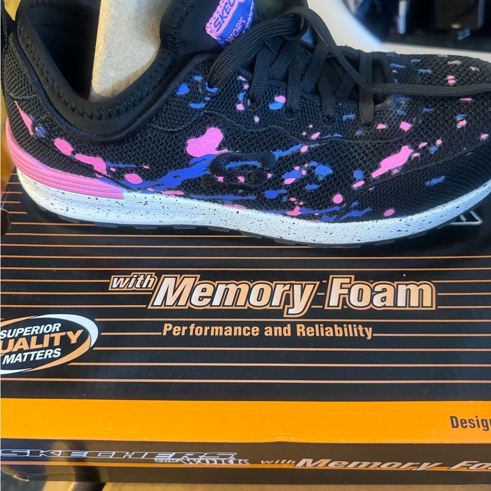 Skechers Bulklin - Renneta composite toe work sneakers featuring a graphic print - Picture 7 of 8